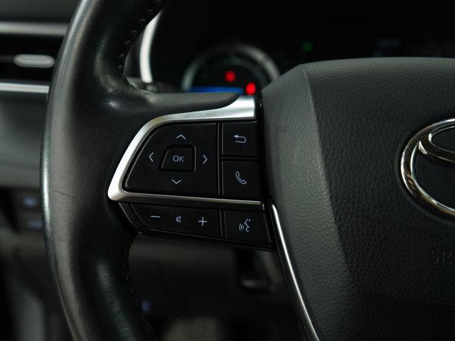 Photo of 2020 Moon Dust Toyota Highlander Hybrid