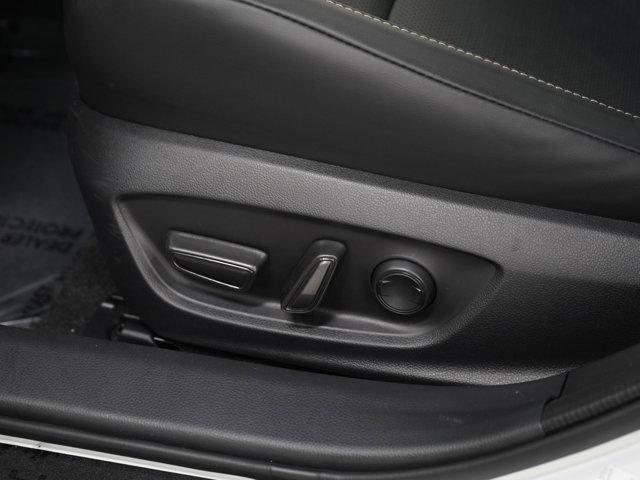 Photo of 2025 Pearl Toyota Prius