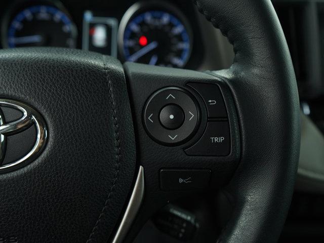 Photo of 2017 Blizzard Pearl Toyota RAV4