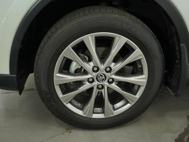 Photo of 2017 Blizzard Pearl Toyota RAV4