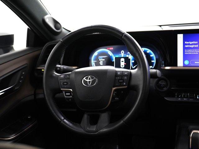 Photo of 2023 White Toyota Crown