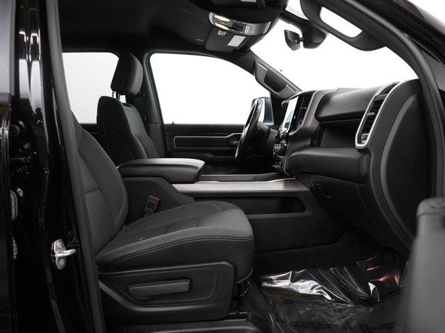 Photo of 2022 Diamond Black Crystal Pearlcoat RAM 1500