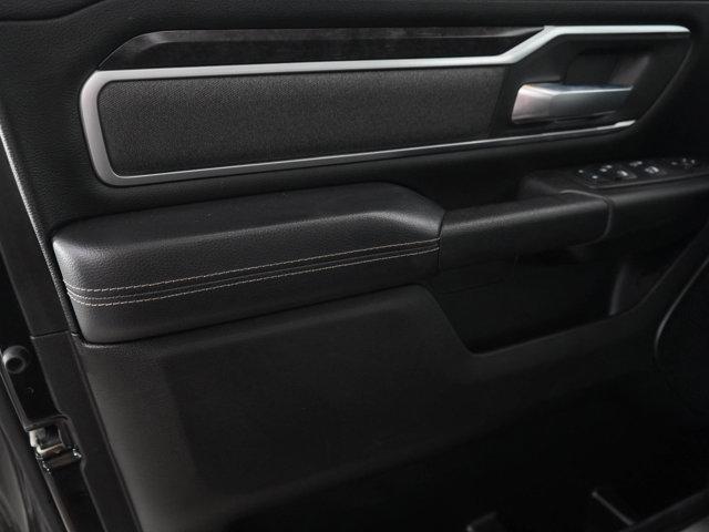 Photo of 2022 Diamond Black Crystal Pearlcoat RAM 1500