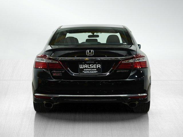Photo of 2016 Crystal Black Pearl Honda Accord