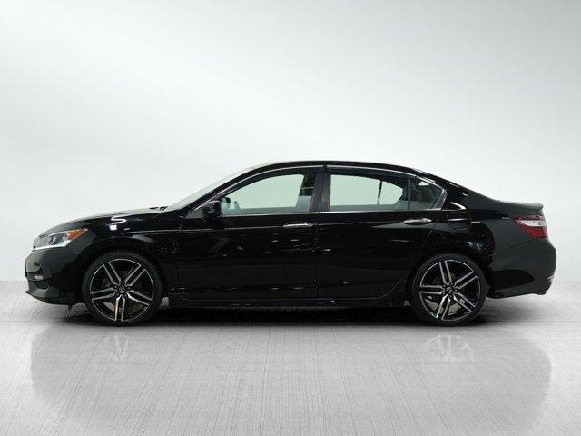 Photo of 2016 Crystal Black Pearl Honda Accord