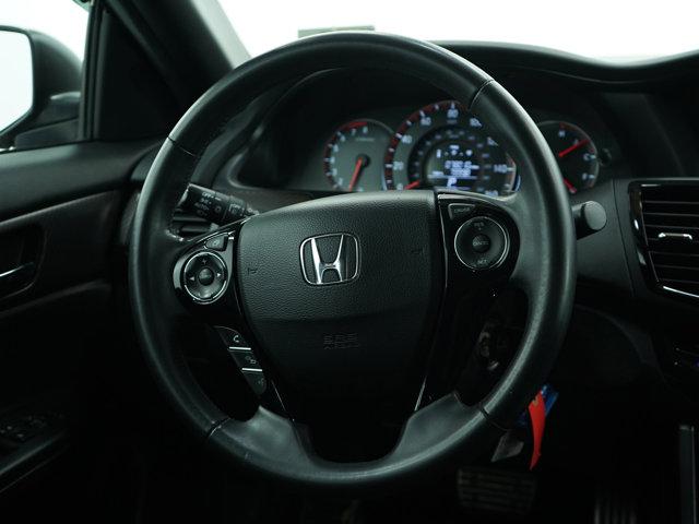 Photo of 2016 Crystal Black Pearl Honda Accord