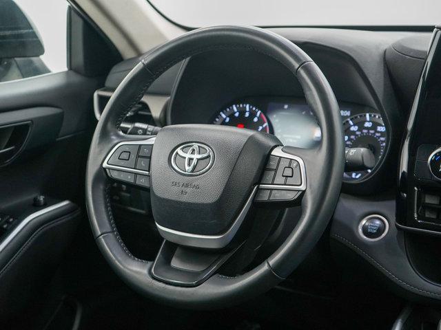 Photo of 2024 Magnetic Gray Toyota Highlander
