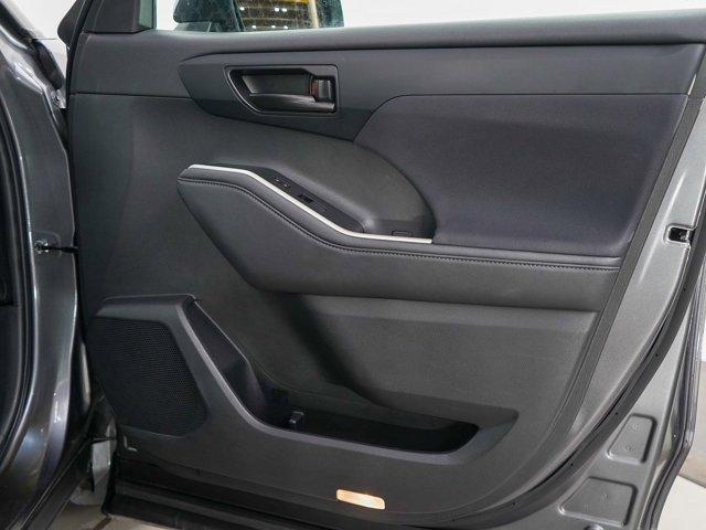 Photo of 2024 Magnetic Gray Toyota Highlander