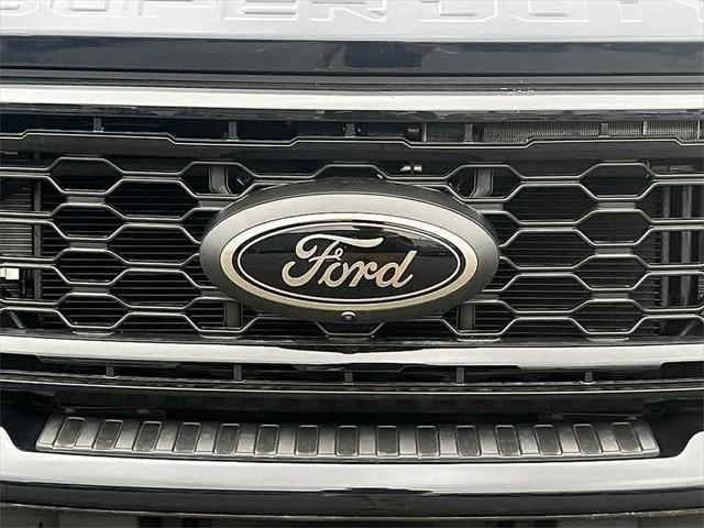 Photo of 2022 Dark Moss Kia Telluride