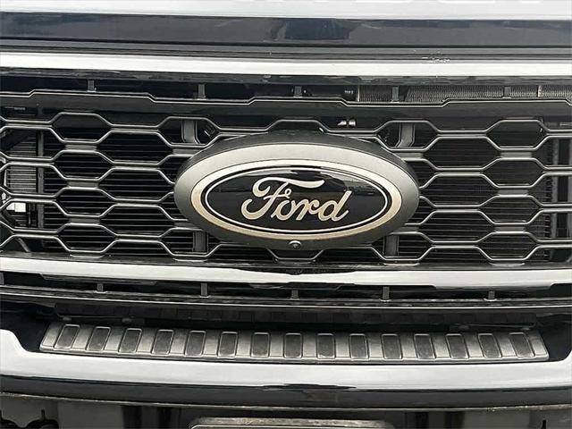 Photo of 2022 Dark Moss Kia Telluride