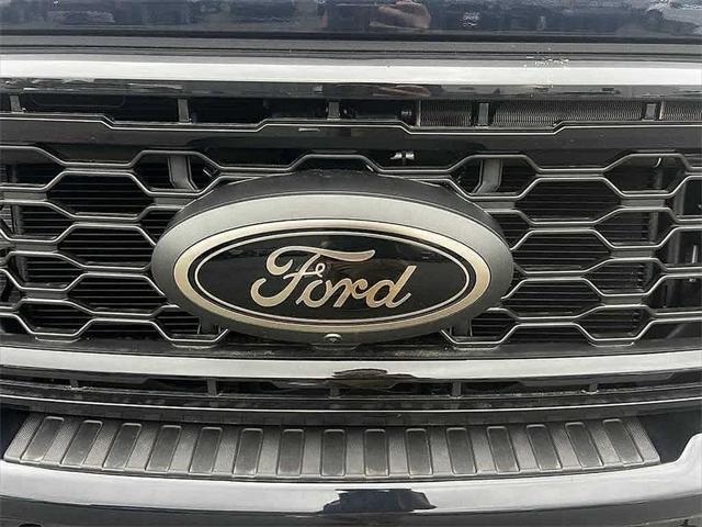Photo of 2022 Dark Moss Kia Telluride