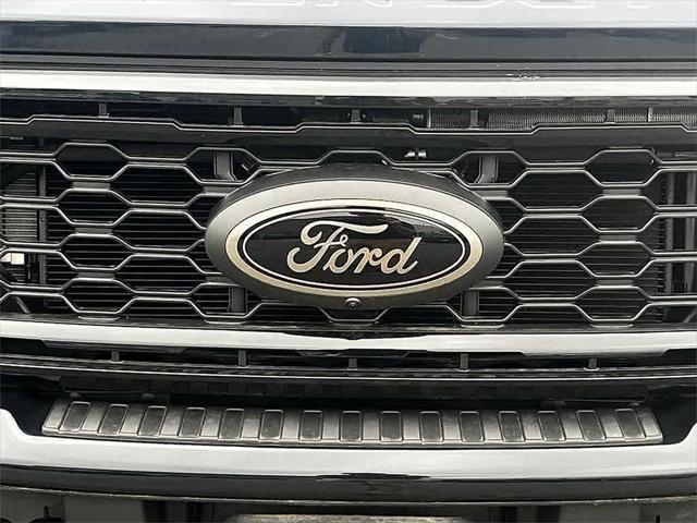 Photo of 2022 Dark Moss Kia Telluride