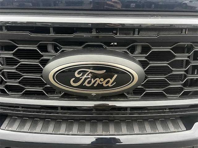 Photo of 2022 Dark Moss Kia Telluride