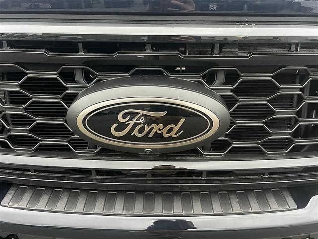 Photo of 2022 Dark Moss Kia Telluride