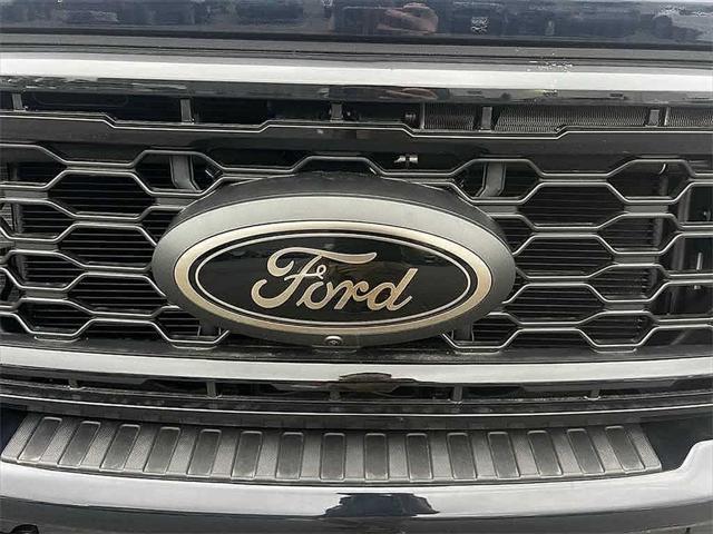Photo of 2022 Dark Moss Kia Telluride