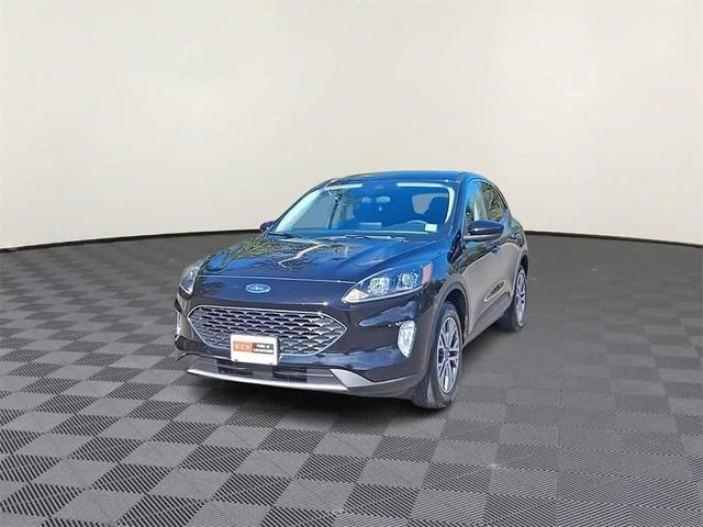 Photo of 2022 AGATE BLACK METALLIC Ford Escape