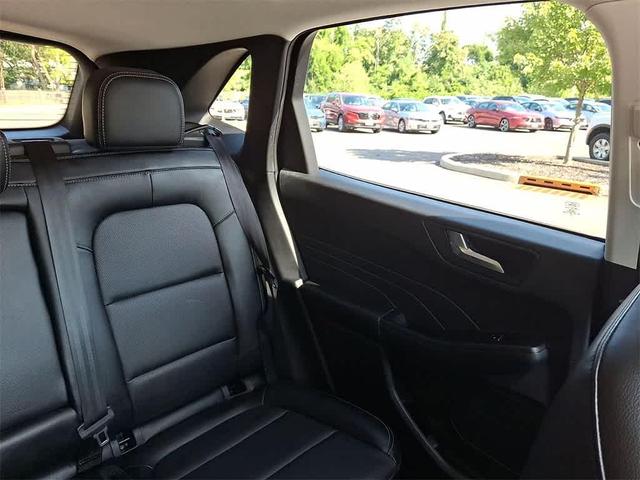 Photo of 2022 AGATE BLACK METALLIC Ford Escape