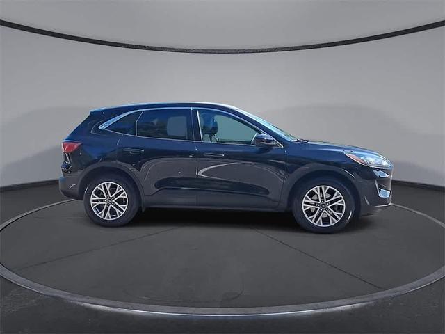 Photo of 2022 AGATE BLACK METALLIC Ford Escape