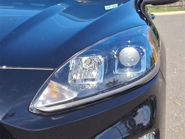 Photo of 2022 AGATE BLACK METALLIC Ford Escape