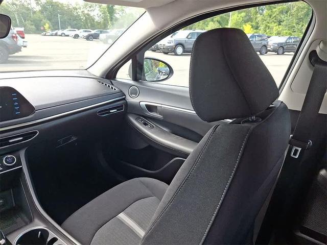 Photo of 2023 Hampton Gray Hyundai SONATA Hybrid