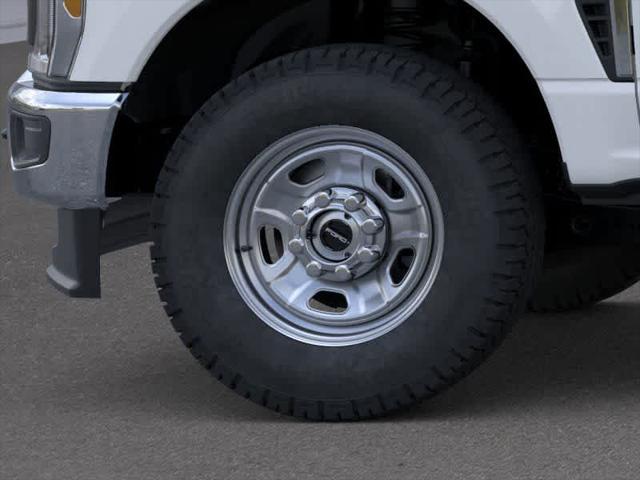 Photo of 2025 Oxford White Ford F-350