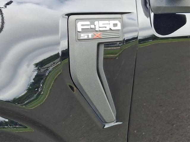 Photo of 2022 Agate Black Metallic Ford F-150