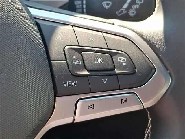 Photo of 2021 Pure White Volkswagen Atlas Cross Sport