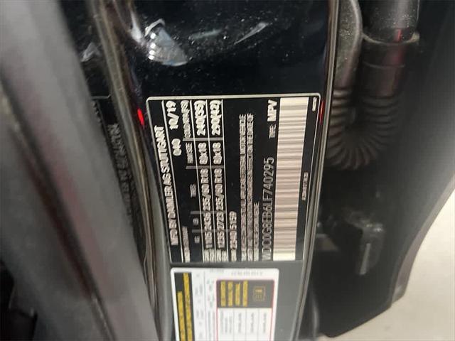 Photo of 2020 Black Mercedes-Benz GLC 300