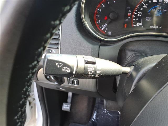Photo of 2018 White Knuckle Clearcoat Dodge Durango