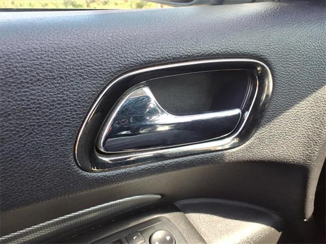 Photo of 2018 White Knuckle Clearcoat Dodge Durango