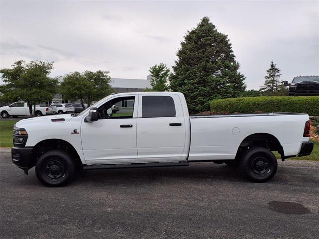 Photo of 2025 Bright White Clearcoat RAM 2500