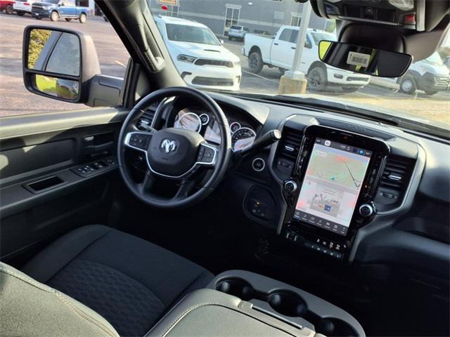 Photo of 2025 Diamond Black Crystal Pearlcoat RAM 2500