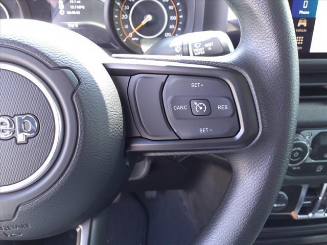 Photo of 2025 Black Clearcoat Jeep Gladiator