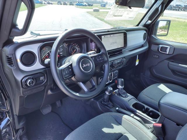 Photo of 2025 Black Clearcoat Jeep Gladiator