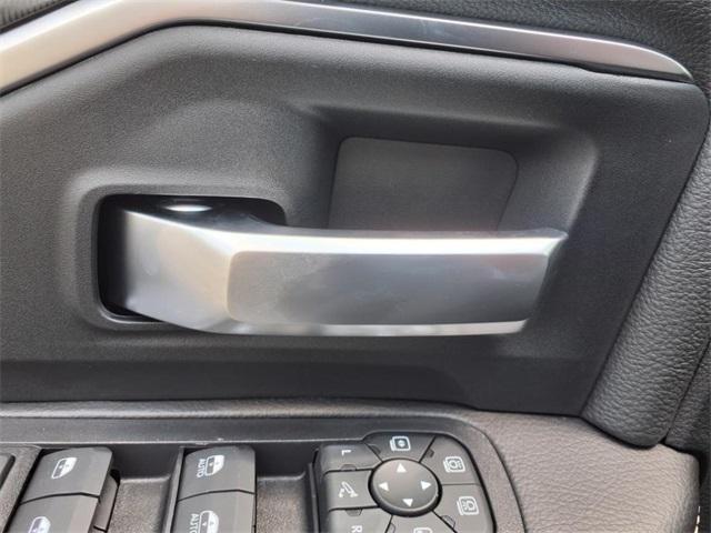 Photo of 2025 Granite Crystal Metallic Clearcoat RAM 3500