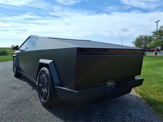 Photo of 2024 Stainless Steel Tesla Cybertruck