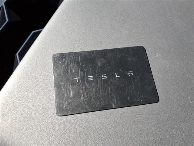 Photo of 2024 Stainless Steel Tesla Cybertruck