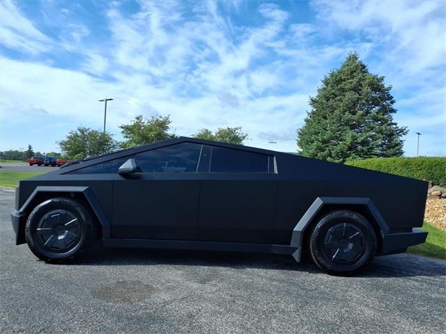 Photo of 2024 Stainless Steel Tesla Cybertruck