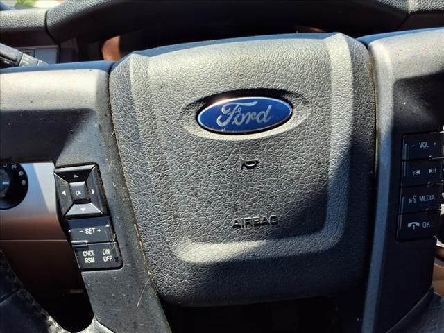 Photo of 2017 OXFORD WHITE Ford Expedition EL
