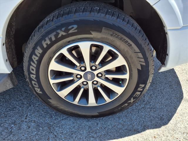 Photo of 2017 OXFORD WHITE Ford Expedition EL