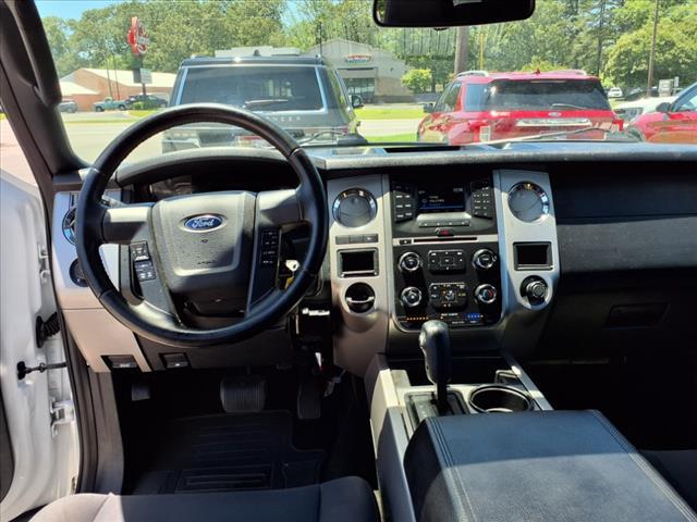 Photo of 2017 OXFORD WHITE Ford Expedition EL