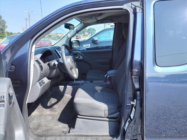 Photo of 2018 Arctic Blue Metallic Nissan Frontier