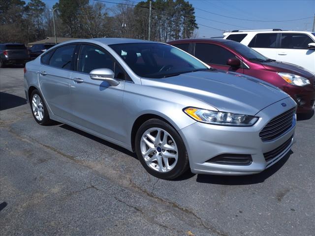 Photo of 2016 INGOT SILVER Ford Fusion