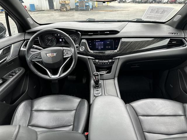 Photo of 2020 Black Cadillac XT6