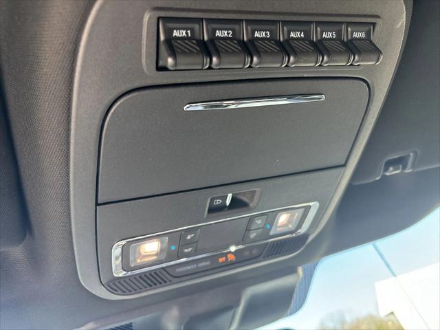 Photo of 2023 Oxford White Ford F-150