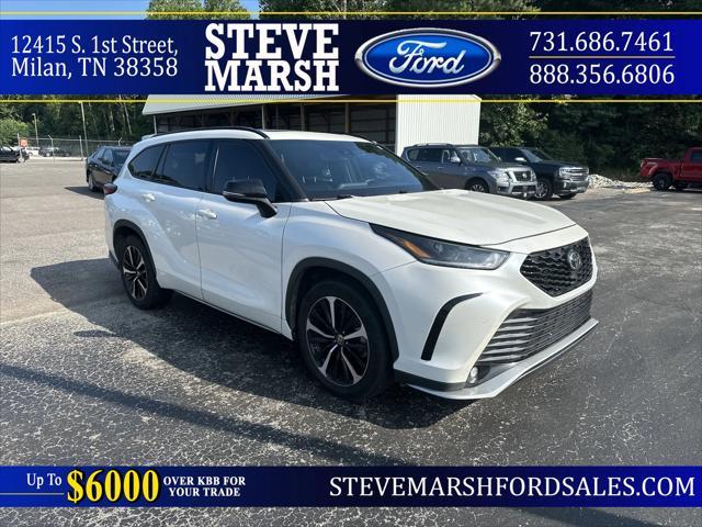 Photo of 2021 Blizzard Pearl Toyota Highlander