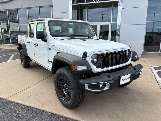 Photo of 2025 Bright White Clearcoat Jeep Gladiator