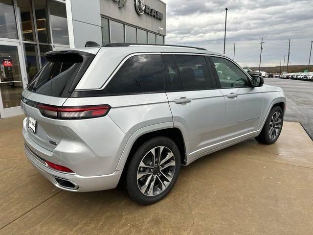 Photo of 2024 Silver Zynith Jeep Grand Cherokee 4xe