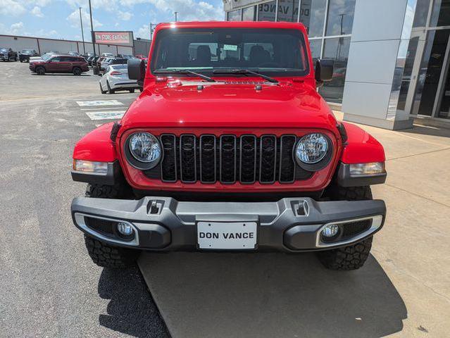 Photo of 2025 Firecracker Red Clearcoat Jeep Gladiator