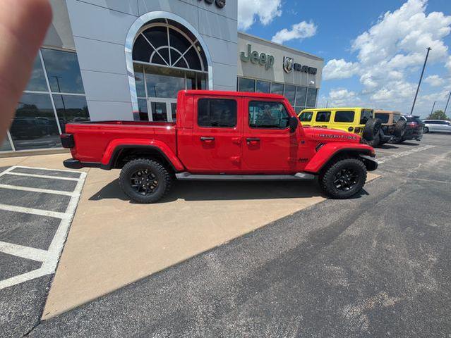 Photo of 2025 Firecracker Red Clearcoat Jeep Gladiator